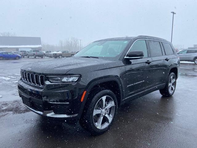 new 2024 Jeep Grand Cherokee L car, priced at $49,542