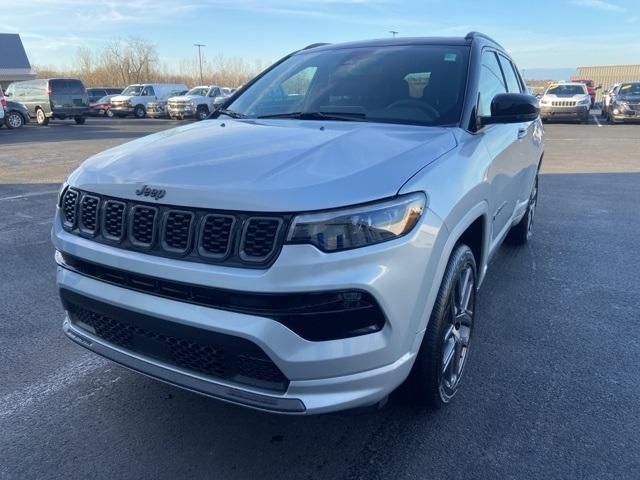 new 2025 Jeep Compass car, priced at $38,805