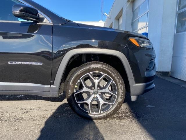 new 2025 Jeep Compass car, priced at $33,435