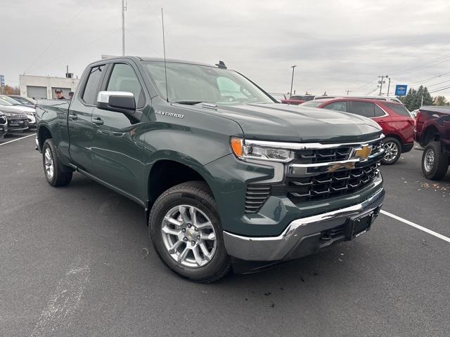 new 2025 Chevrolet Silverado 1500 car, priced at $47,352