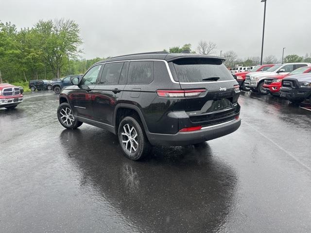 new 2025 Jeep Grand Cherokee L car, priced at $45,672