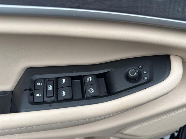 new 2025 Jeep Grand Cherokee L car, priced at $45,672