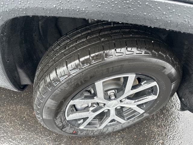 new 2025 Jeep Grand Cherokee L car, priced at $45,672