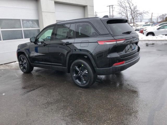 new 2025 Jeep Grand Cherokee car, priced at $48,020