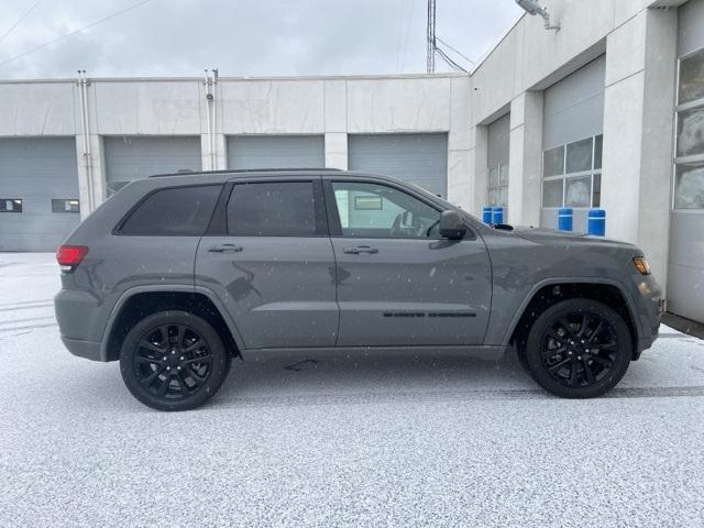 used 2022 Jeep Grand Cherokee WK car, priced at $27,499