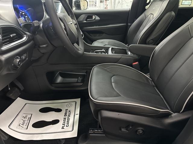 new 2026 Chrysler Pacifica car, priced at $56,631