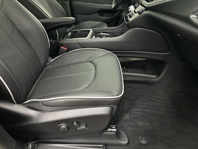 new 2026 Chrysler Pacifica car, priced at $56,631