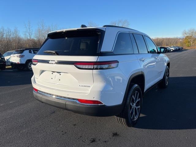 new 2024 Jeep Grand Cherokee car, priced at $43,450