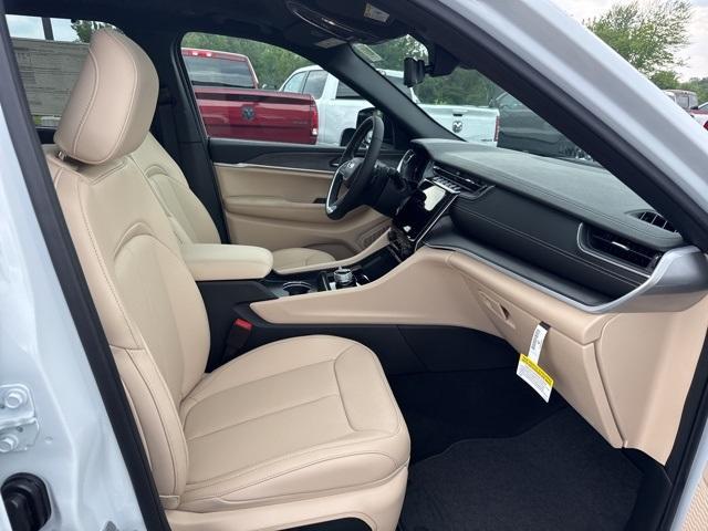 new 2025 Jeep Grand Cherokee L car, priced at $53,242