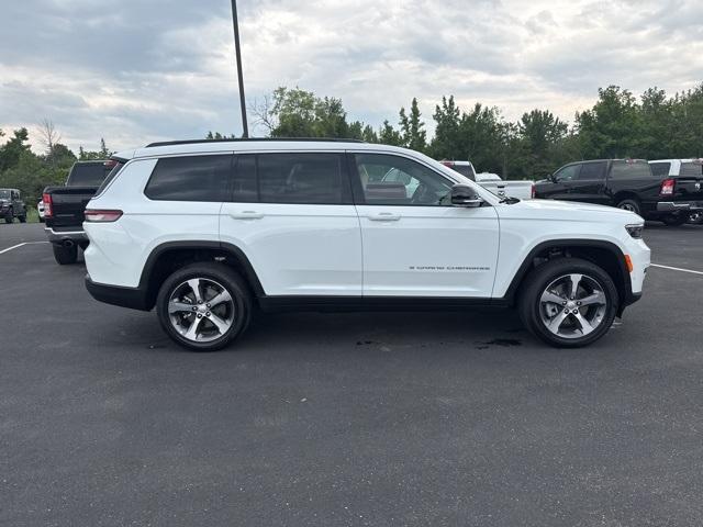 new 2025 Jeep Grand Cherokee L car, priced at $53,242