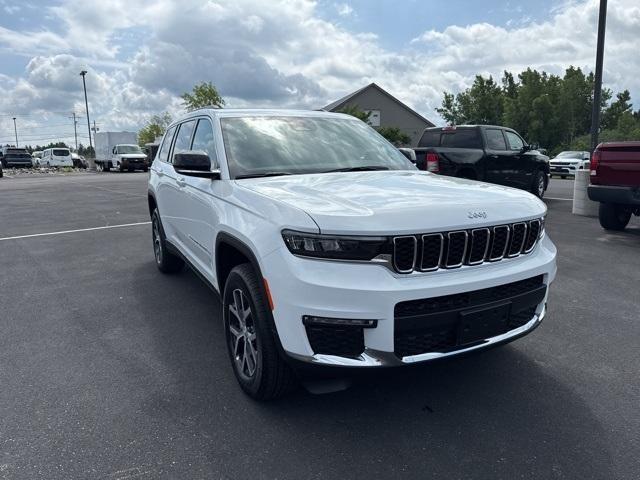 new 2025 Jeep Grand Cherokee L car, priced at $45,077