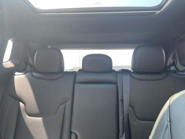 new 2025 Jeep Compass car, priced at $38,010