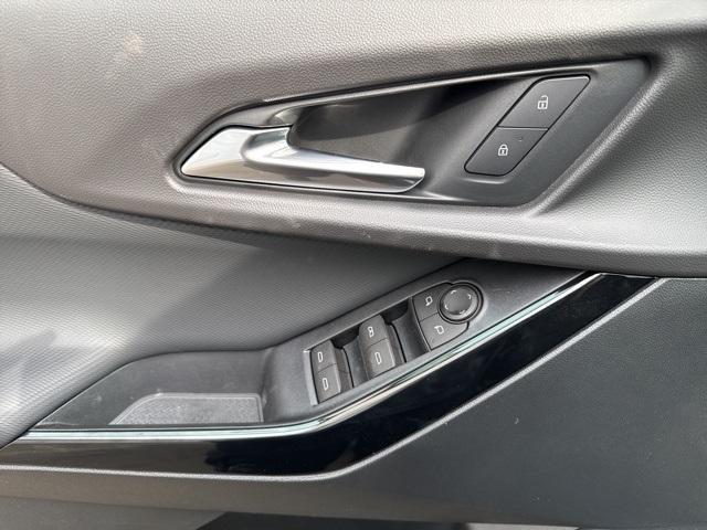 new 2025 Chevrolet Equinox car, priced at $30,870