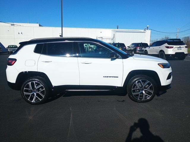 new 2025 Jeep Compass car, priced at $35,515