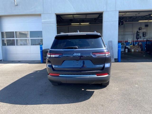 new 2024 Jeep Grand Cherokee L car, priced at $48,012