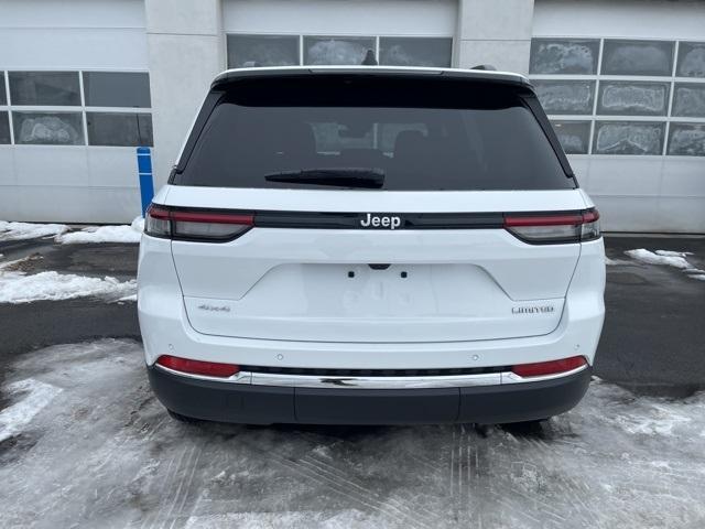 new 2025 Jeep Grand Cherokee car, priced at $40,710
