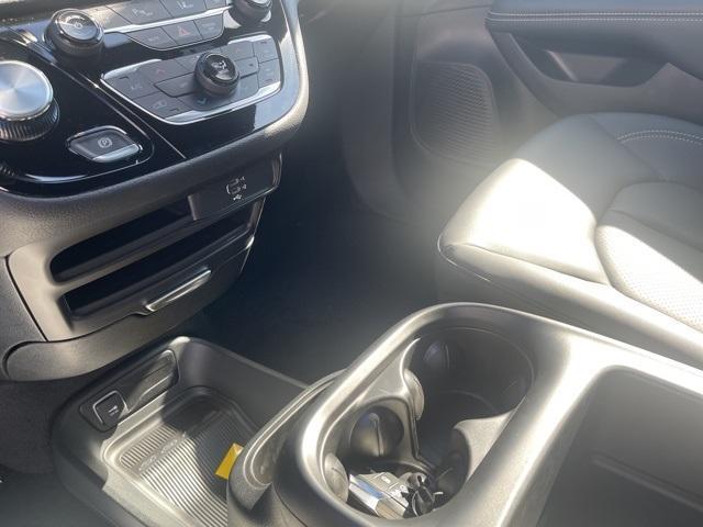 new 2026 Chrysler Pacifica car, priced at $45,253