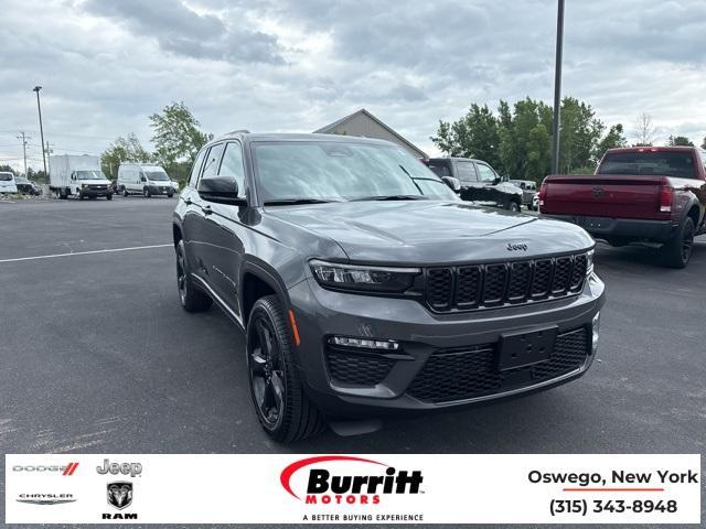 new 2025 Jeep Grand Cherokee car, priced at $48,957