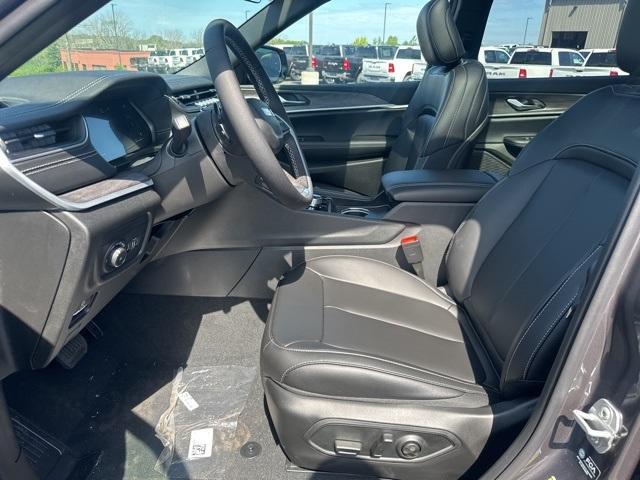 new 2025 Jeep Grand Cherokee L car, priced at $51,012