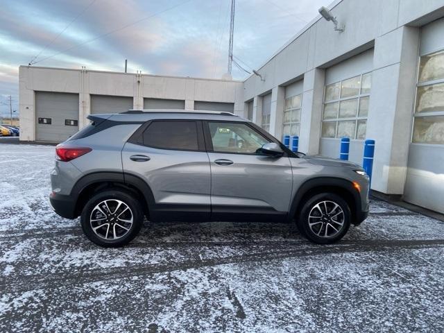 new 2025 Chevrolet TrailBlazer car, priced at $29,924