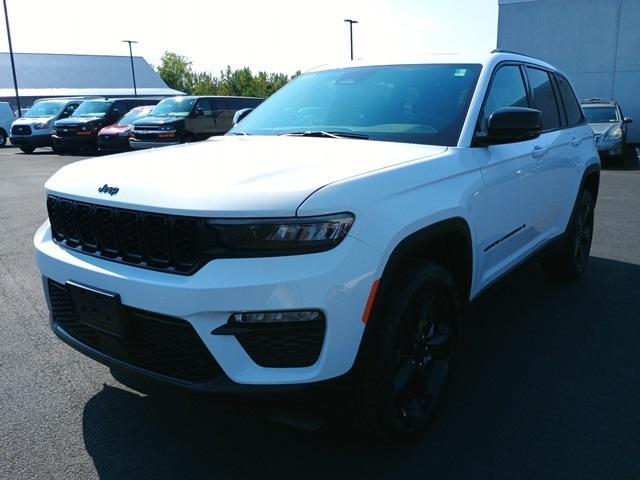 new 2024 Jeep Grand Cherokee car, priced at $48,166