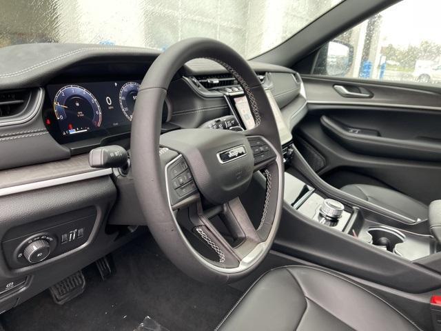 new 2025 Jeep Grand Cherokee car, priced at $41,120