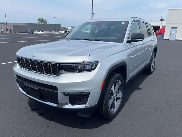 new 2024 Jeep Grand Cherokee L car, priced at $47,342