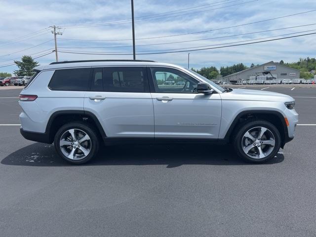 new 2024 Jeep Grand Cherokee L car, priced at $47,342