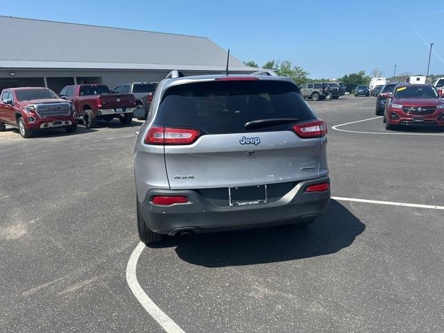 used 2018 Jeep Cherokee car, priced at $13,985