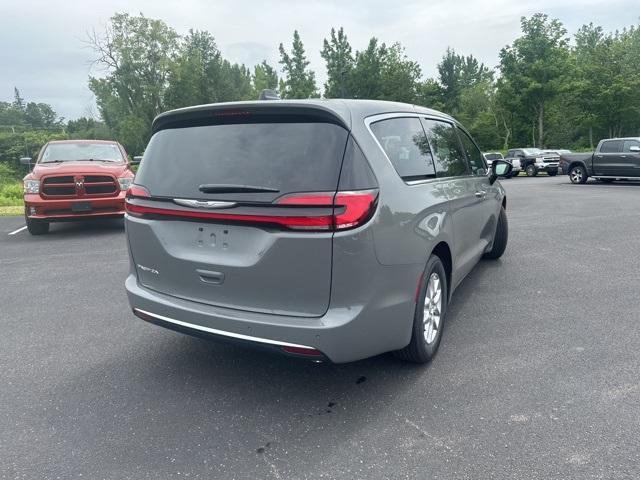 new 2025 Chrysler Pacifica car, priced at $41,747