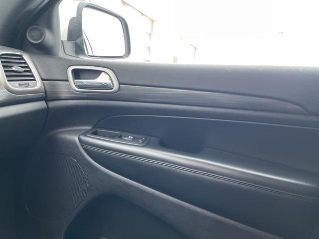 used 2019 Jeep Grand Cherokee car, priced at $17,499