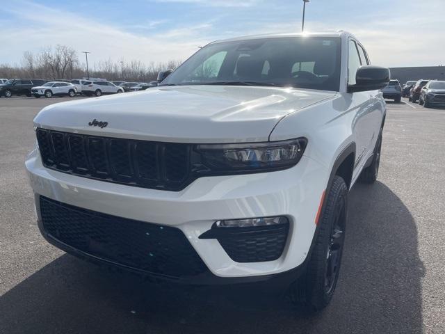 new 2025 Jeep Grand Cherokee car, priced at $52,287