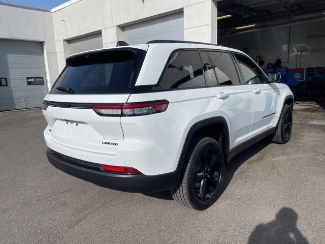 new 2025 Jeep Grand Cherokee car, priced at $52,287