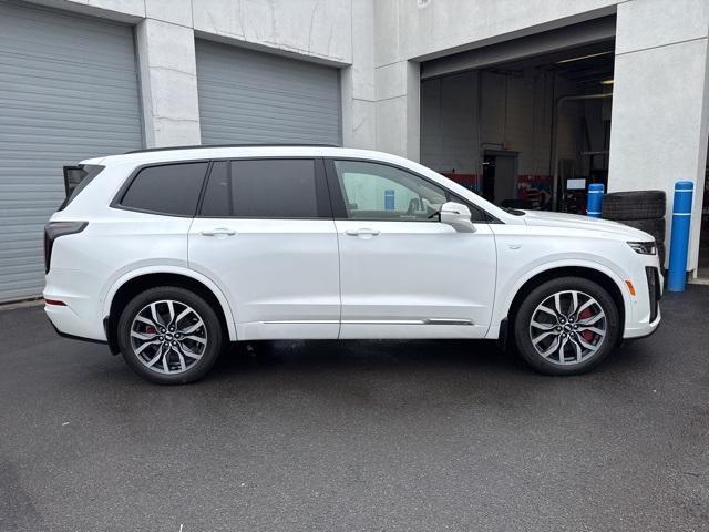 used 2023 Cadillac XT6 car, priced at $43,985