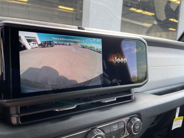 new 2025 Jeep Wrangler car, priced at $39,736