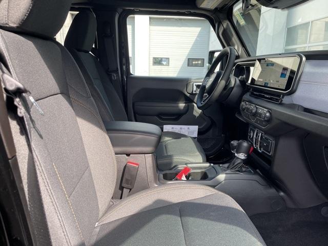 new 2025 Jeep Wrangler car, priced at $39,736