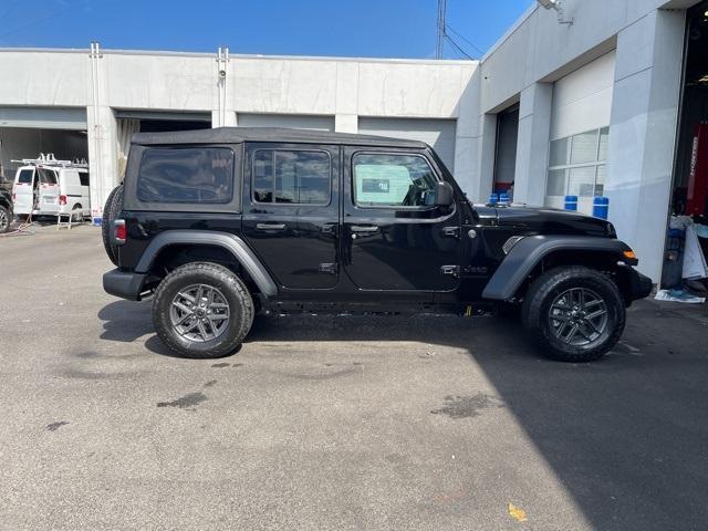 new 2025 Jeep Wrangler car, priced at $39,736