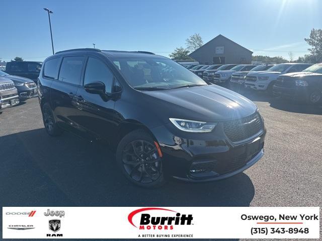 new 2026 Chrysler Pacifica car, priced at $45,952