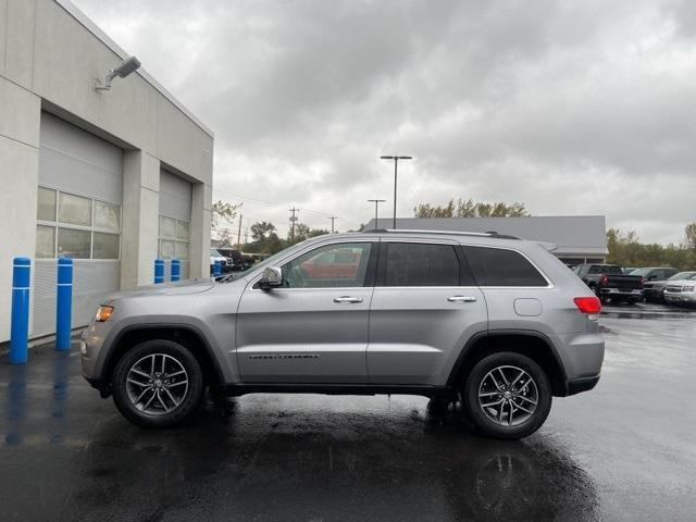 used 2018 Jeep Grand Cherokee car, priced at $17,999