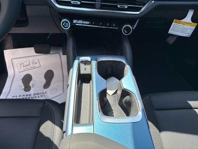 new 2025 Chevrolet Equinox EV car, priced at $43,935