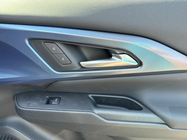 new 2025 Chevrolet Equinox EV car, priced at $43,935