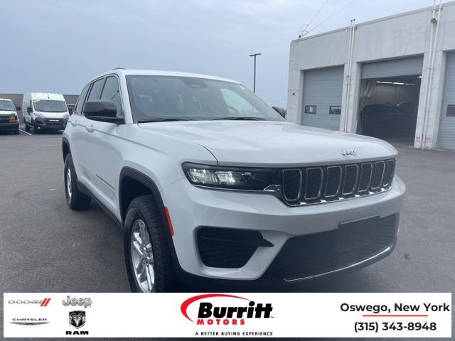 new 2025 Jeep Grand Cherokee car, priced at $40,643