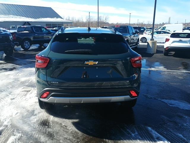 new 2025 Chevrolet Trax car, priced at $25,004