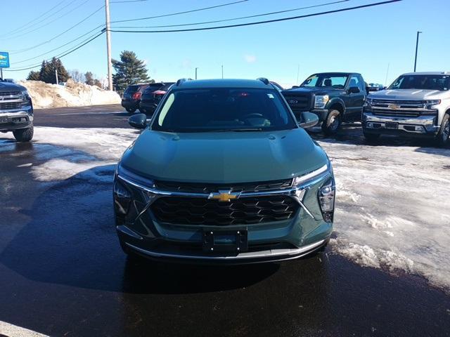 new 2025 Chevrolet Trax car, priced at $25,004