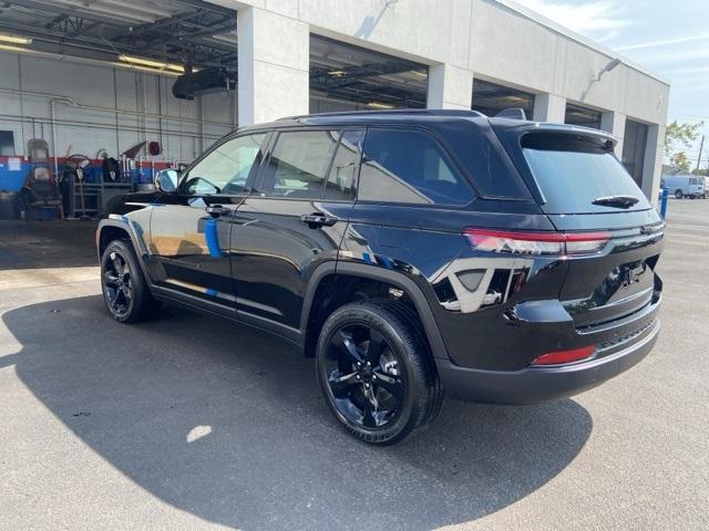 new 2024 Jeep Grand Cherokee car, priced at $43,897