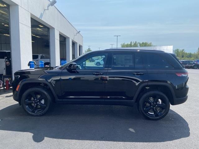 new 2024 Jeep Grand Cherokee car, priced at $43,897