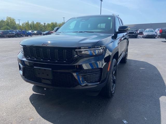 new 2024 Jeep Grand Cherokee car, priced at $43,897