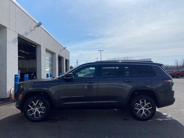 new 2024 Jeep Grand Cherokee L car, priced at $44,983