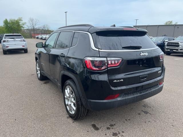 new 2024 Jeep Compass car, priced at $29,992