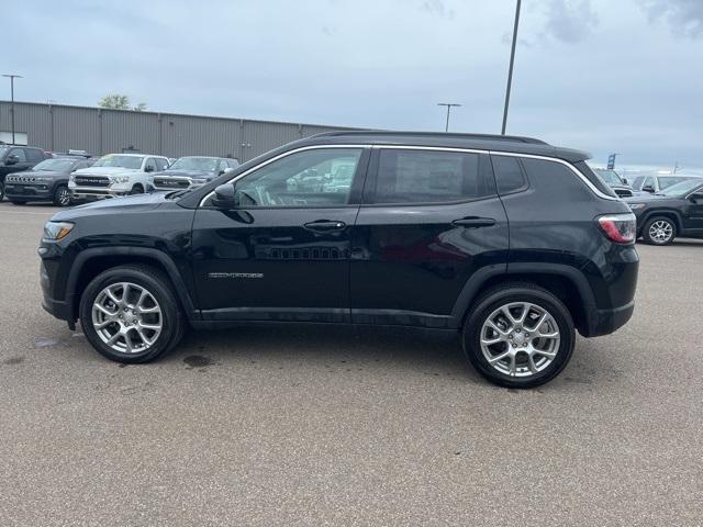 new 2024 Jeep Compass car, priced at $29,992